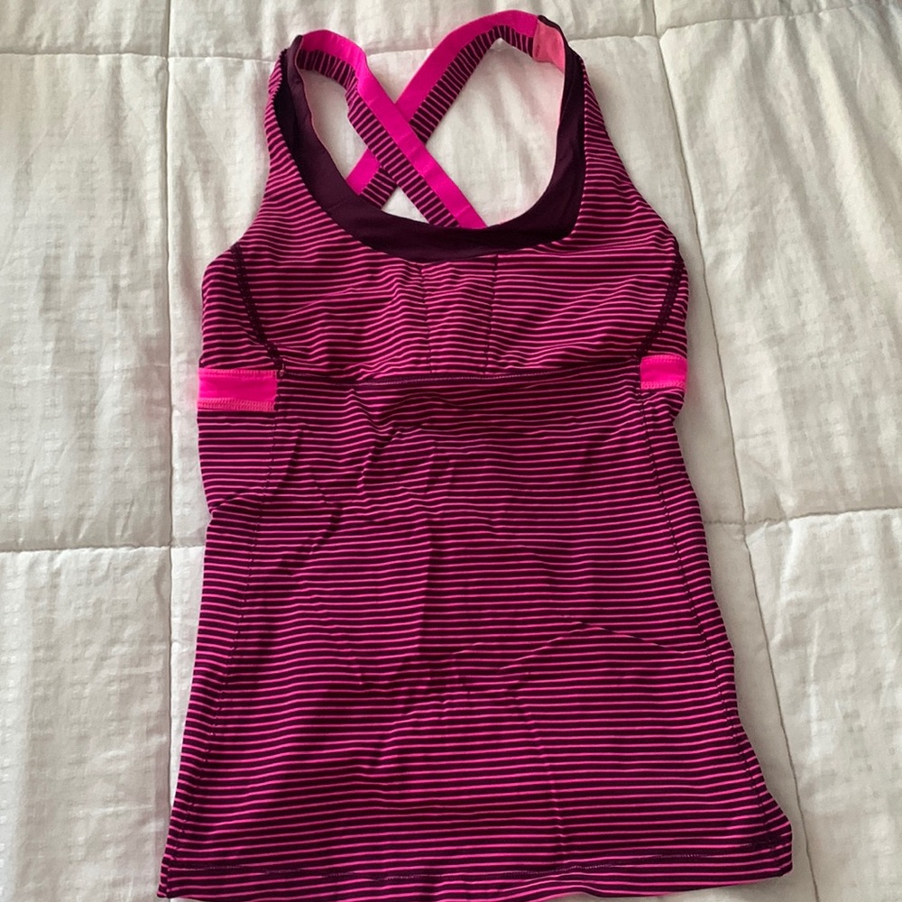Lululemon workout tank